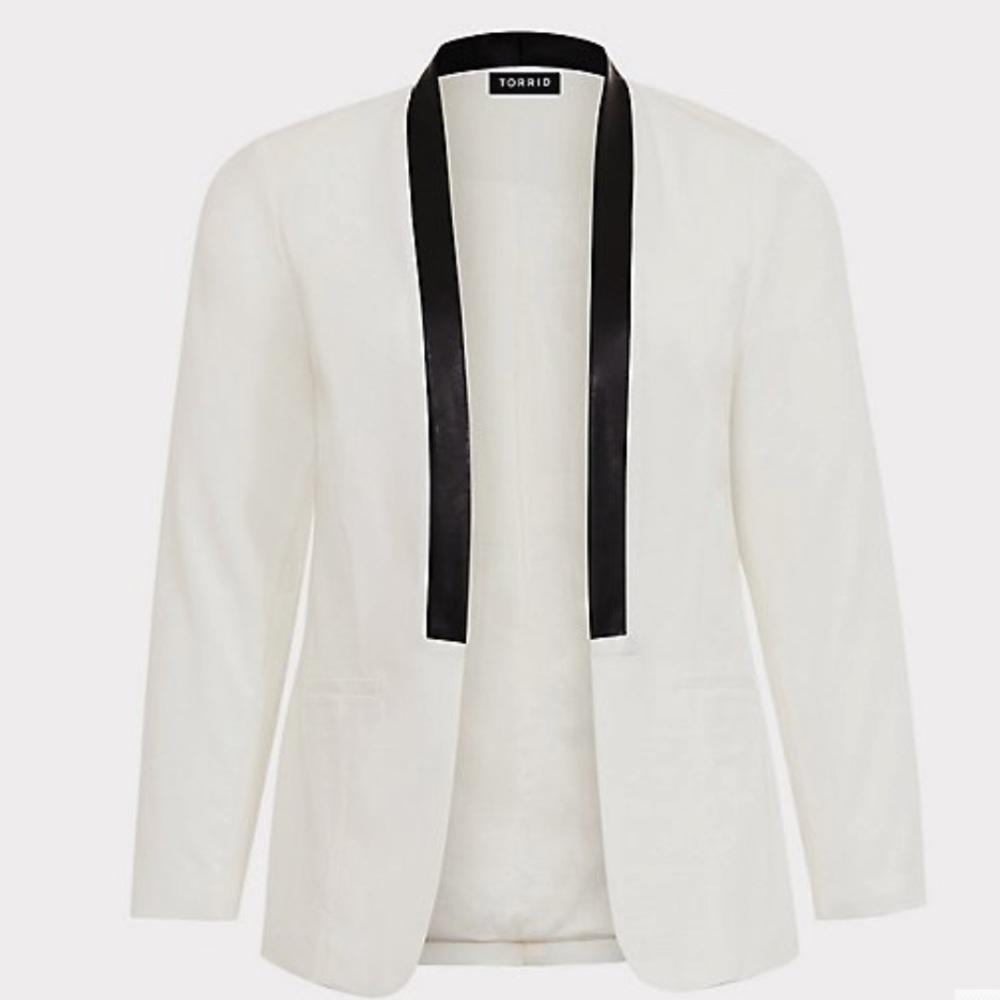 WHITE FAUX LEATHER TRIMMED TUXEDO BLAZER